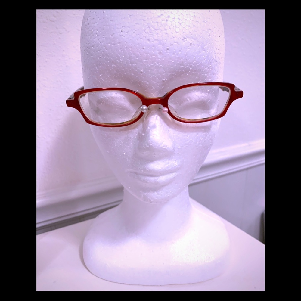 Red frames